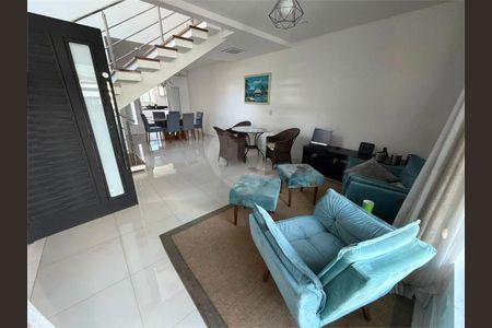 Casa à venda com 3 quartos, 222m² em Vila Augusta, Guarulhos