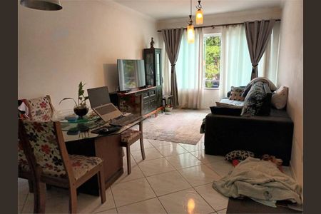 Casa à venda com 3 quartos, 200m² em Parque Peruche, São Paulo