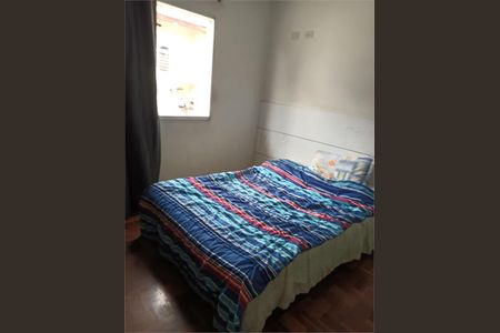 Casa à venda com 3 quartos, 200m² em Parque Peruche, São Paulo