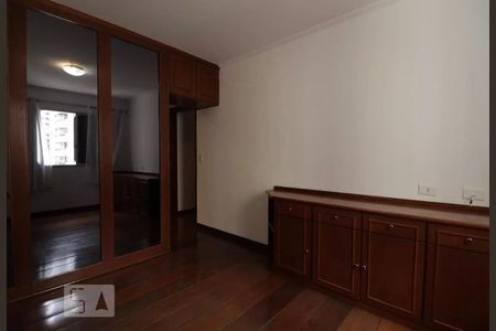 Apartamento para alugar com 130m², 3 quartos e 2 vagas Apartamento para alugar com 130m², 3 quartos e 2 vagasQuarto