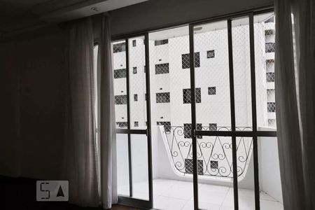 Apartamento para alugar com 130m², 3 quartos e 2 vagas Apartamento para alugar com 130m², 3 quartos e 2 vagasVaranda