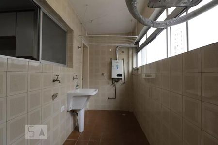 Apartamento para alugar com 130m², 3 quartos e 2 vagas Apartamento para alugar com 130m², 3 quartos e 2 vagasÁrea de serviço