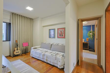 Apartamento à venda com 130m², 4 quartos e 2 vagasSala de TV