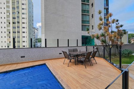 Apartamento à venda com 130m², 4 quartos e 2 vagasÁrea comum - Piscina