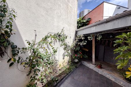 Casa à venda com 320m², 3 quartos e 1 vaga Casa à venda com 320m², 3 quartos e 1 vagaÁrea externa