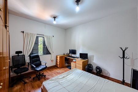 Casa à venda com 320m², 3 quartos e 1 vaga Casa à venda com 320m², 3 quartos e 1 vagaQuarto 1