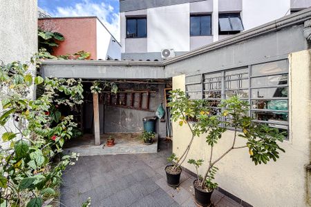 Casa à venda com 320m², 3 quartos e 1 vaga Casa à venda com 320m², 3 quartos e 1 vagaÁrea externa