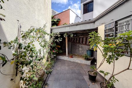 Casa à venda com 320m², 3 quartos e 1 vaga Casa à venda com 320m², 3 quartos e 1 vagaÁrea externa