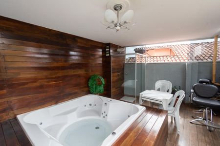 Casa à venda com 400m², 3 quartos e 4 vagasEspaço Gourmet 2