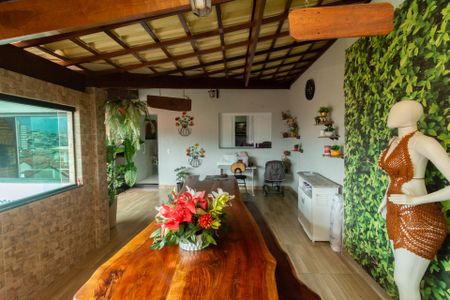 Casa à venda com 400m², 3 quartos e 4 vagasEspaço Gourmet