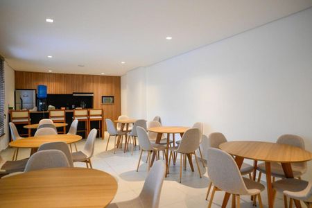 Apartamento à venda com 40m², 2 quartos e sem vaga Apartamento à venda com 40m², 2 quartos e sem vagaSalão de Festas