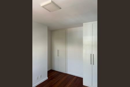 Foto 13 de apartamento à venda com 3 quartos, 192m² em Campo Belo, São Paulo