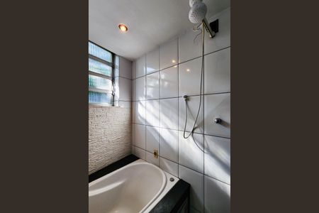 Apartamento à venda com 60m², 2 quartos e sem vagaBanheiro 