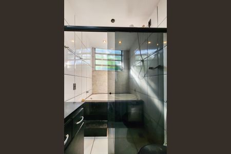 Apartamento à venda com 60m², 2 quartos e sem vagaBanheiro 