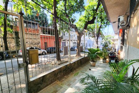 Apartamento à venda com 60m², 2 quartos e sem vagaÁrea Comum 