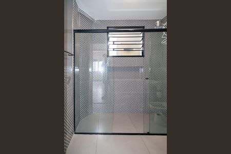 Banheiro de apartamento para alugar com 1 quarto, 63m² em República, São Paulo