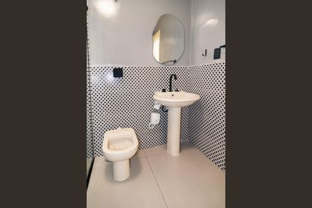 Banheiro de apartamento para alugar com 1 quarto, 63m² em República, São Paulo