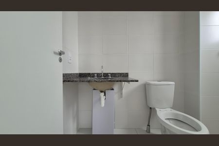 Apartamento à venda com 58m², 2 quartos e 2 vagasBanheiro da suíte 2