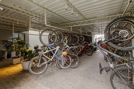 Apartamento à venda com 98m², 2 quartos e 2 vagasÁrea comum - Biciletário