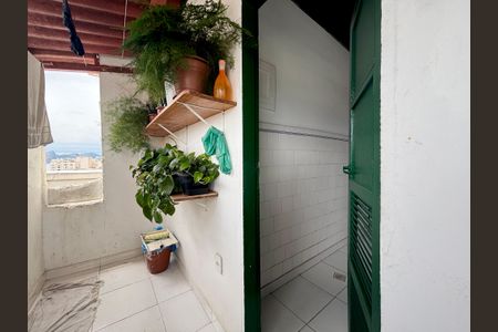 Apartamento para alugar com 28m², 1 quarto e sem vaga Apartamento para alugar com 28m², 1 quarto e sem vagaCobertura - varanda