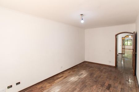 Casa à venda com 385m², 4 quartos e 6 vagas Casa à venda com 385m², 4 quartos e 6 vagasSala de Tv