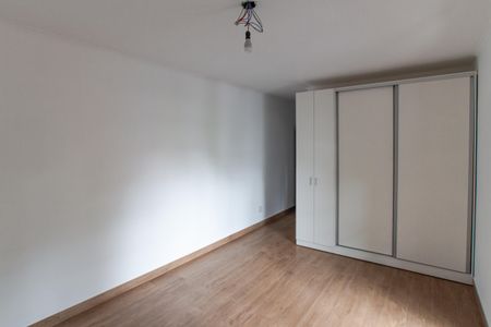 Casa à venda com 385m², 4 quartos e 6 vagas Casa à venda com 385m², 4 quartos e 6 vagasSuíte 2