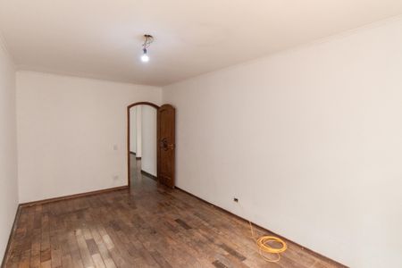 Casa à venda com 385m², 4 quartos e 6 vagas Casa à venda com 385m², 4 quartos e 6 vagasSala de Tv