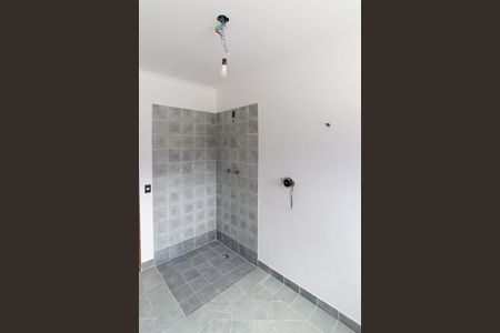 Casa à venda com 385m², 4 quartos e 6 vagas Casa à venda com 385m², 4 quartos e 6 vagasBanheiro da Suíte 1