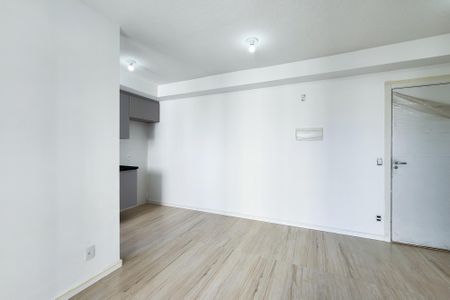 Sala  de apartamento para alugar com 2 quartos, 44m² em Santo Cristo, Rio de Janeiro
