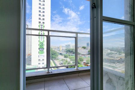 Varanda  de apartamento para alugar com 2 quartos, 44m² em Santo Cristo, Rio de Janeiro