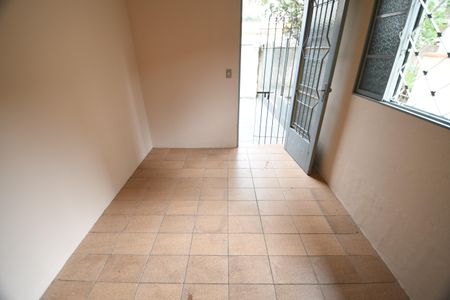 Casa para alugar com 76m², 3 quartos e 2 vagasQuarto 2