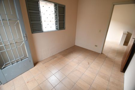 Casa para alugar com 76m², 3 quartos e 2 vagasQuarto 2