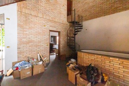 Casa de condomínio à venda com 350m², 3 quartos e 4 vagas Casa de condomínio à venda com 350m², 3 quartos e 4 vagasSala 2