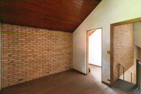 Casa de condomínio à venda com 350m², 3 quartos e 4 vagas Casa de condomínio à venda com 350m², 3 quartos e 4 vagasQuarto 3 - Suíte