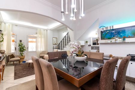 Casa à venda com 170m², 2 quartos e 1 vagaSala de Jantar