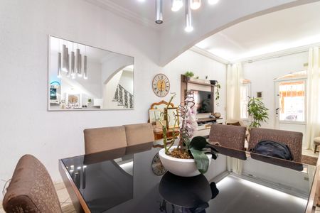 Casa à venda com 170m², 2 quartos e 1 vagaSala de Jantar