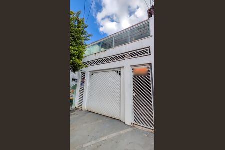 Casa à venda com 170m², 2 quartos e 1 vagaFachada