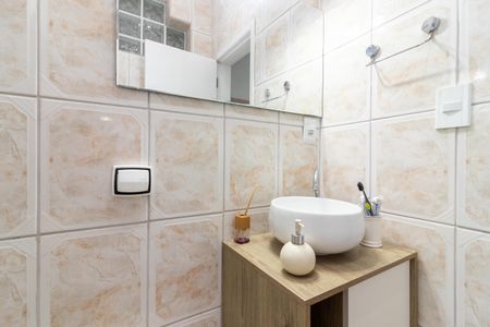 Casa à venda com 170m², 2 quartos e 1 vagaBanheiro da Suíte 2