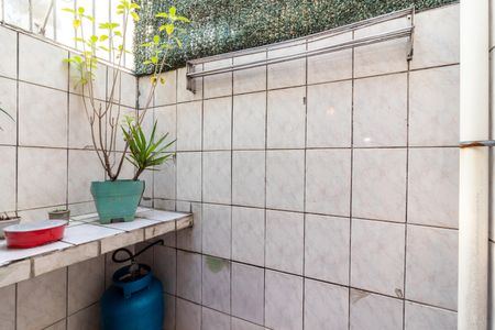 Casa à venda com 170m², 2 quartos e 1 vagaÁrea de Serviço e Quintal