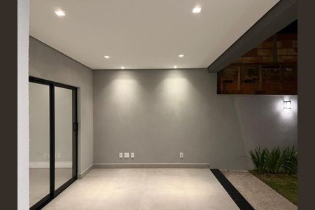Casa de condomínio à venda com 196m², 3 quartos e 4 vagasFoto 04