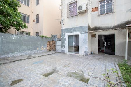 Apartamento para alugar com 110m², 3 quartos e sem vagaQuintal