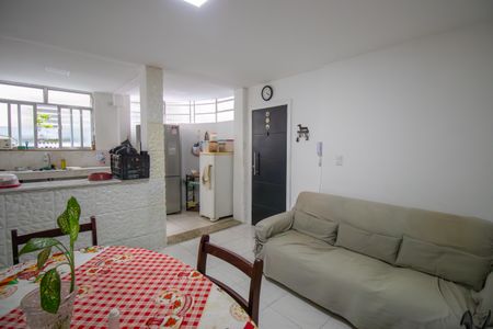 Sala de apartamento para alugar com 3 quartos, 110m² em Vila Kosmos, Rio de Janeiro