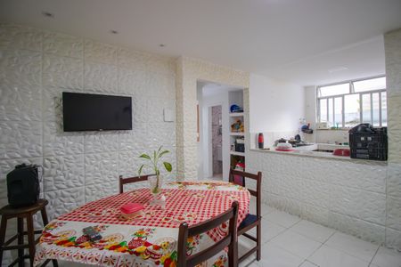 Sala de apartamento para alugar com 3 quartos, 110m² em Vila Kosmos, Rio de Janeiro