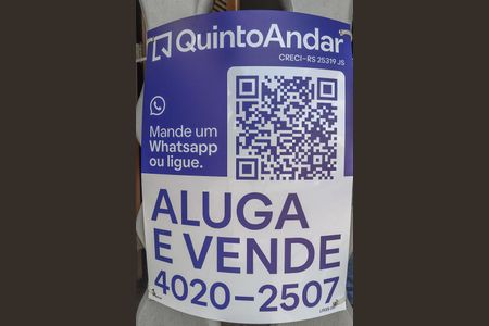 Casa à venda com 600m², 6 quartos e 4 vagasFachada
