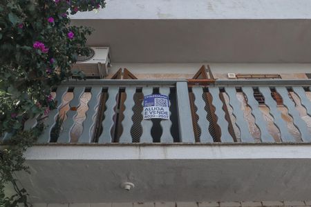 Casa à venda com 600m², 6 quartos e 4 vagasFachada