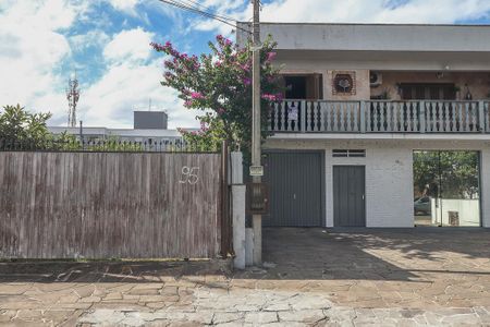 Casa à venda com 600m², 6 quartos e 4 vagasFachada