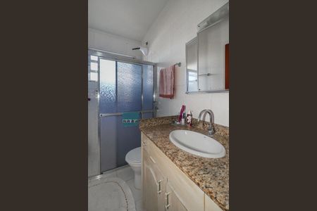 Casa à venda com 600m², 6 quartos e 4 vagasBanheiro 3