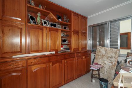 Casa à venda com 600m², 6 quartos e 4 vagasQuarto 5