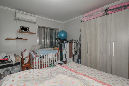 Casa à venda com 600m², 6 quartos e 4 vagasQuarto 4