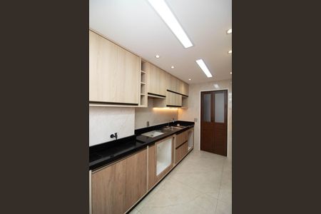 Apartamento para alugar com 47m², 2 quartos e 1 vaga Apartamento para alugar com 47m², 2 quartos e 1 vagaCozinha e Área de Serviço